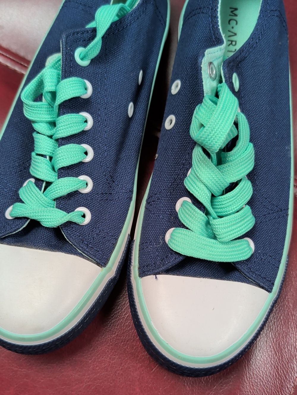 Mcarthur Canvas Low-Top Sneakers in Navy with Mint Accents Size 38 - Picture 2 of 8